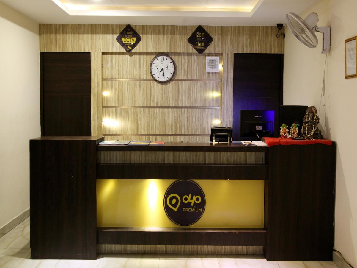 Oyo 905 Galaxy View Hotel Allāhābād Junction Exteriör bild