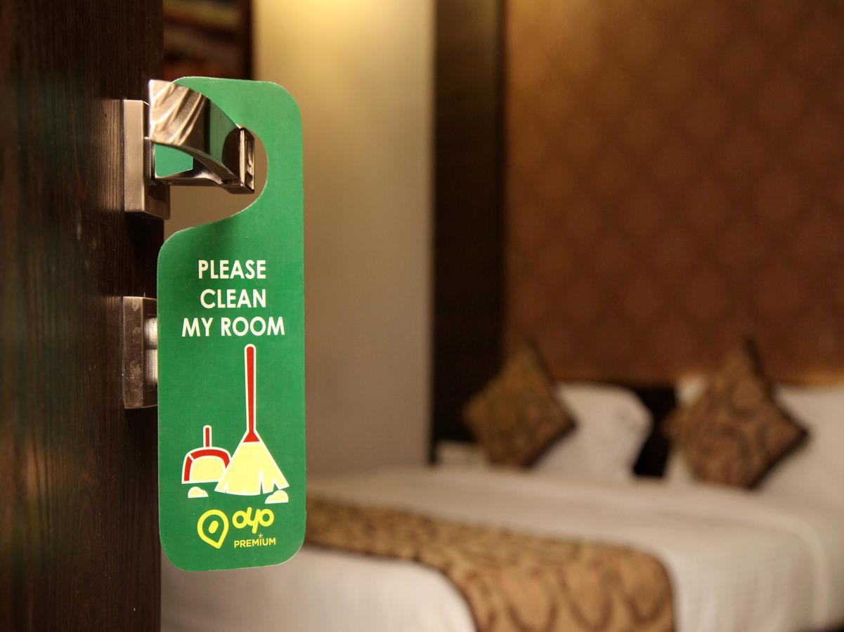 Oyo 905 Galaxy View Hotel Allāhābād Junction Exteriör bild